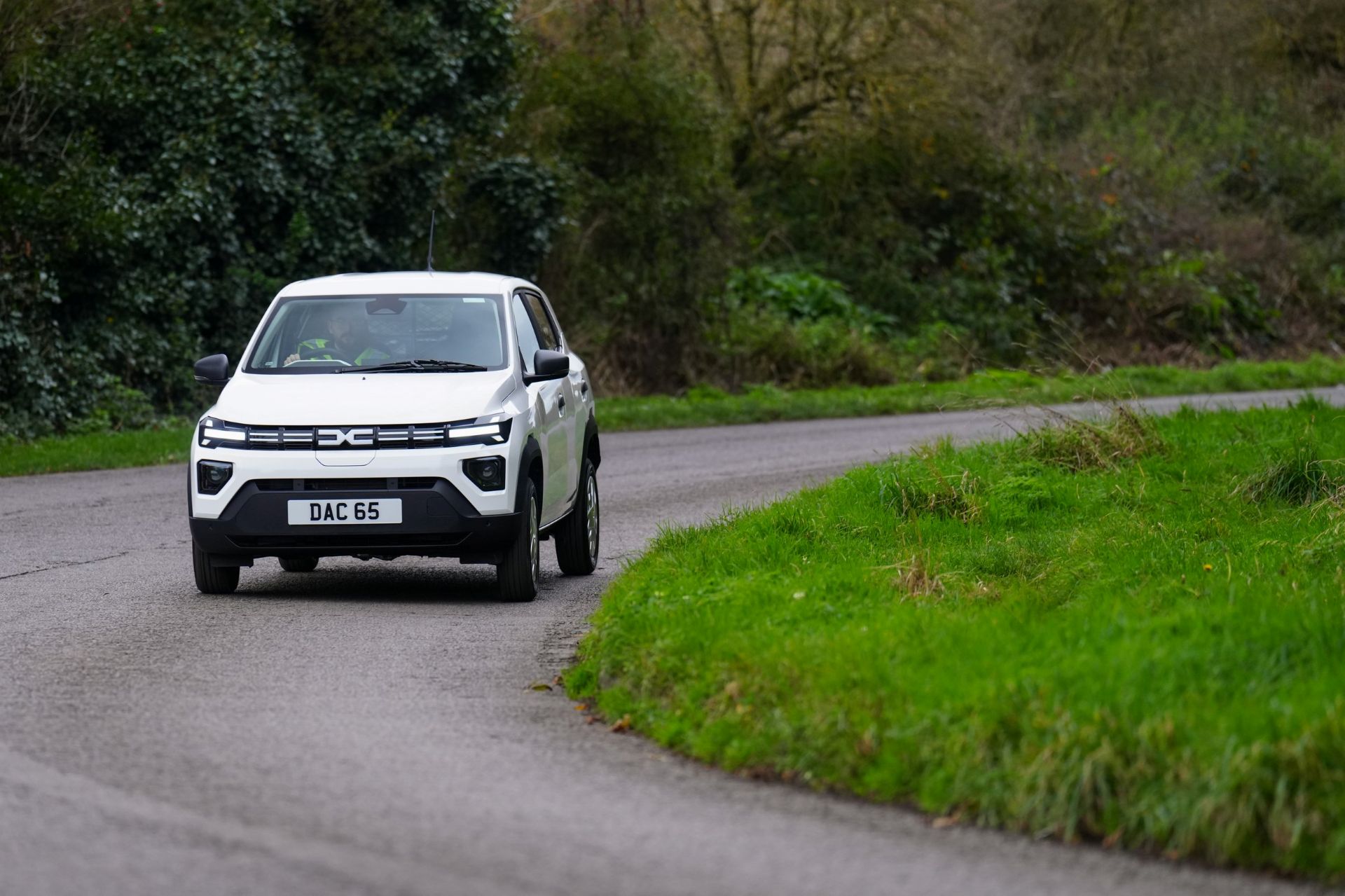 dacia-spring-cargo-okominositesek-carnet-hir-3