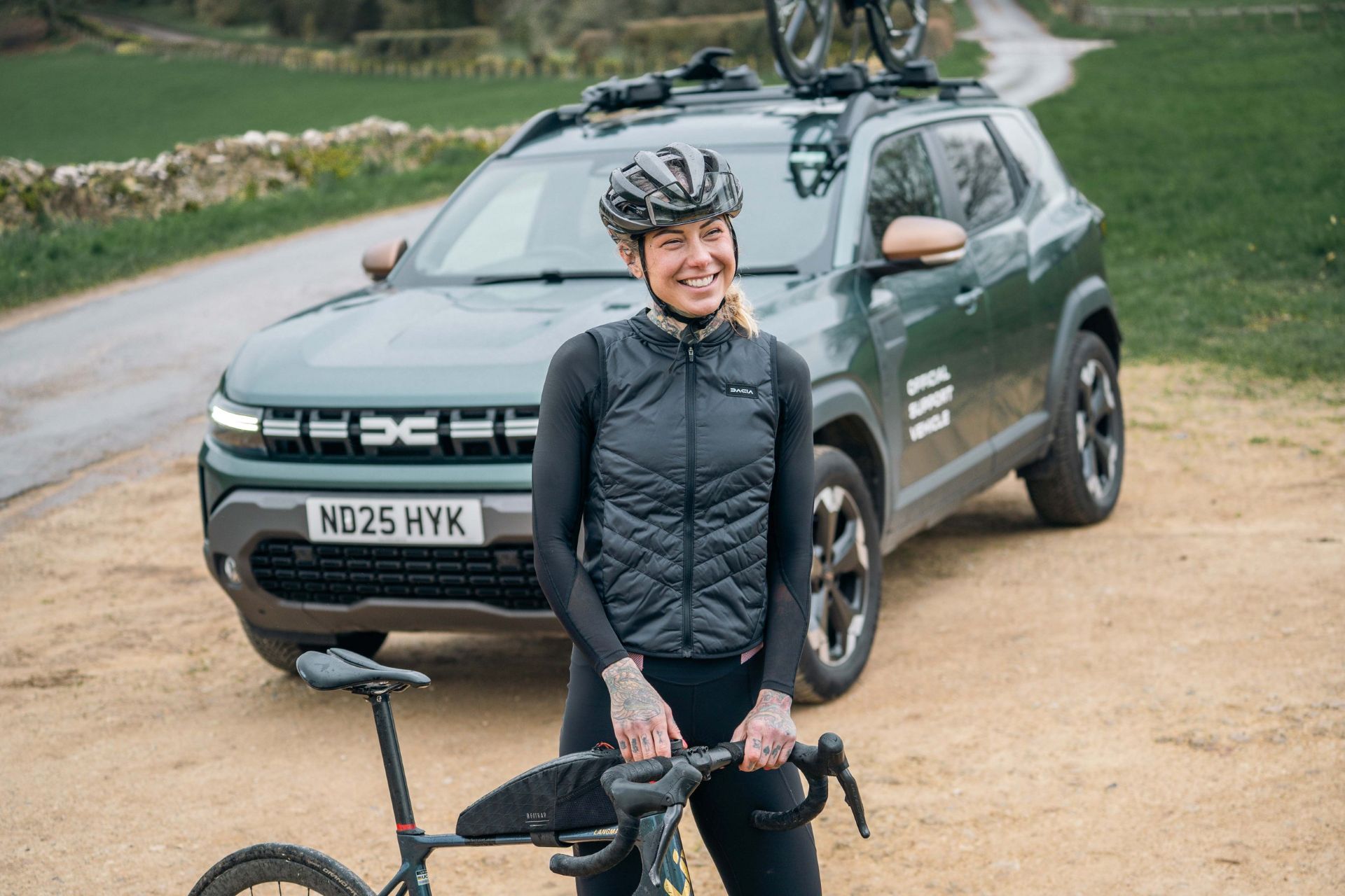 one-way-north-dacia-backs-sarah-ruggins-epic-european-record-attempt-carnet-hir