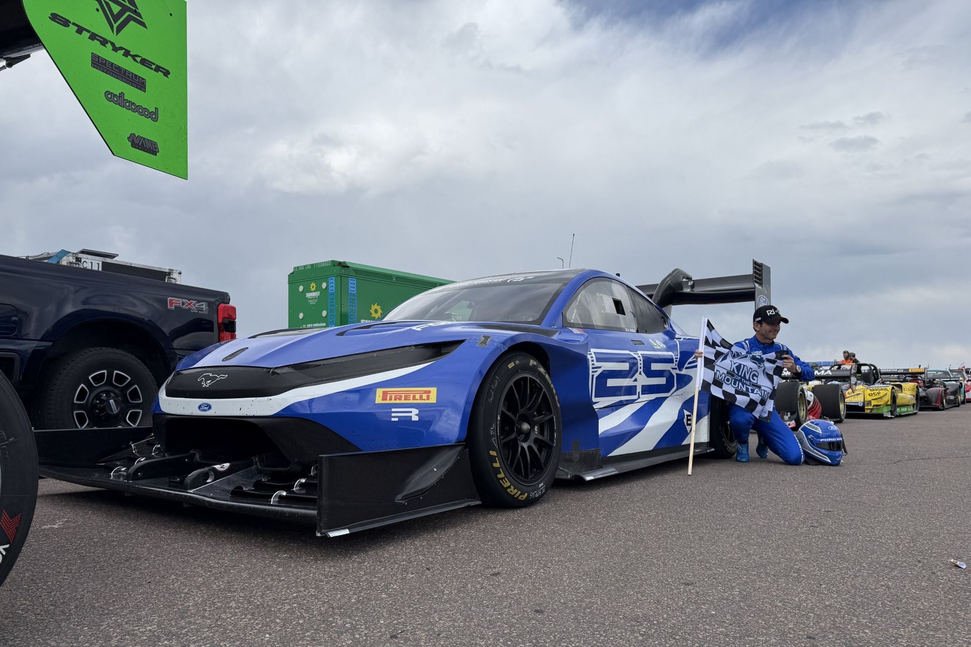 2026-romain-dumas-and-super-mustang-mach-e-ev-demonstrator-pikes-peak-carnet-hir-2