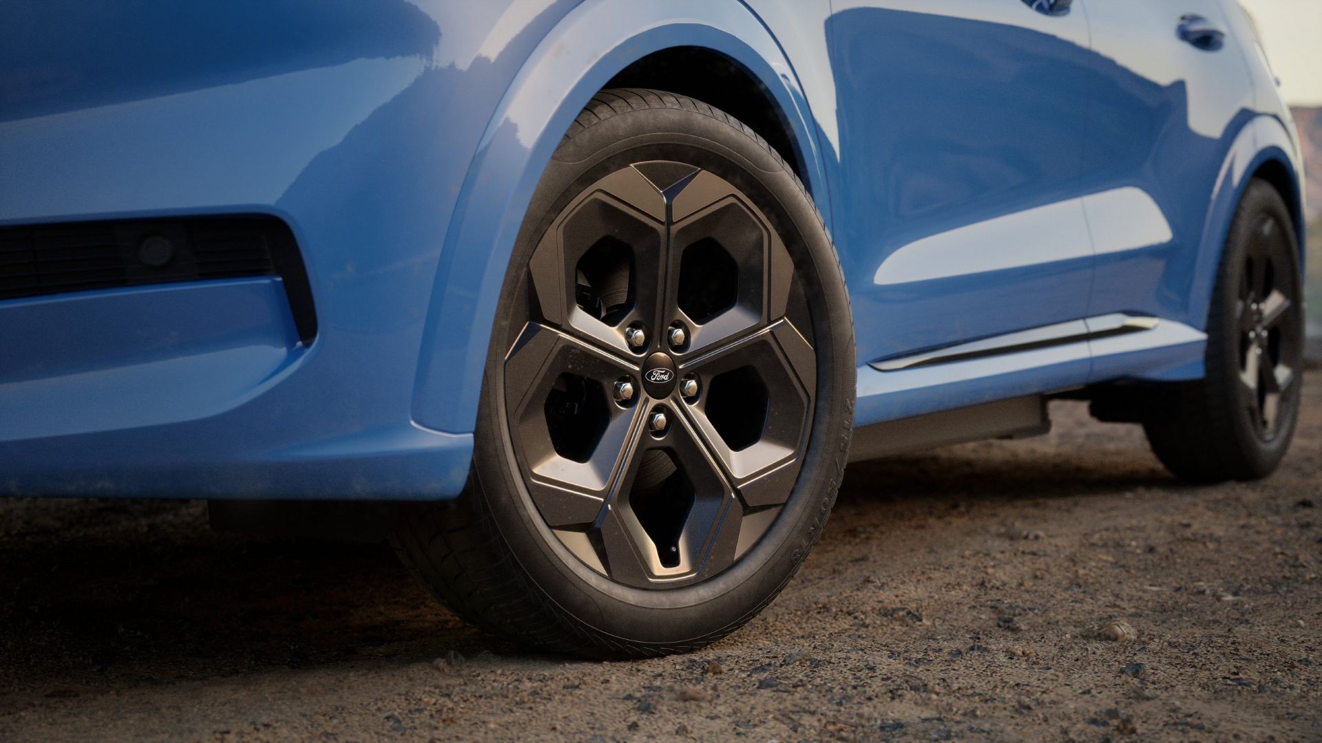 2026-ford-puma-gen-e-black-edition-carnet-hir-3