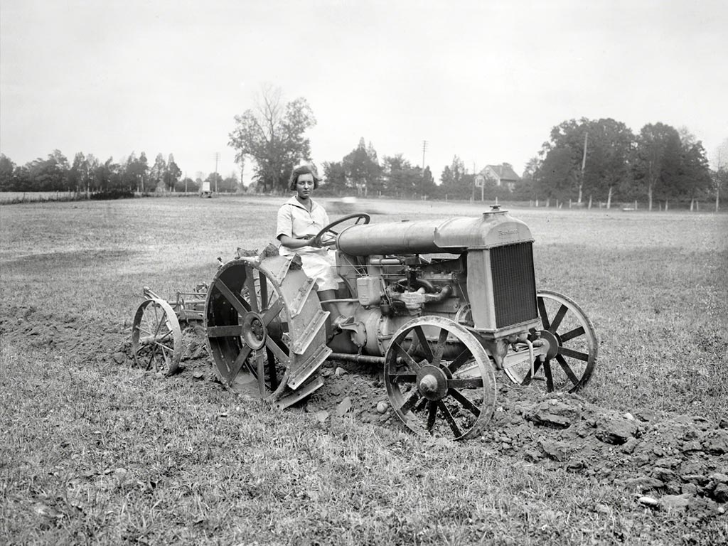 henry-ford-fordson-2