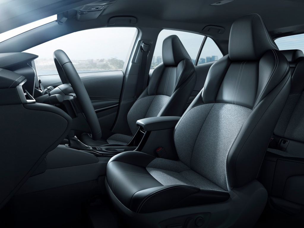uj-amerikai-toyota-corolla-belso-interior