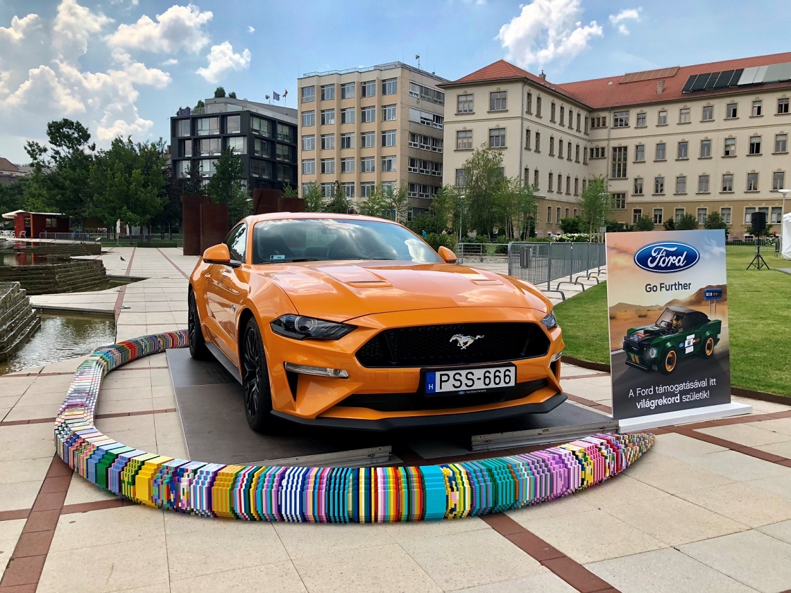 ford-mustang-lego