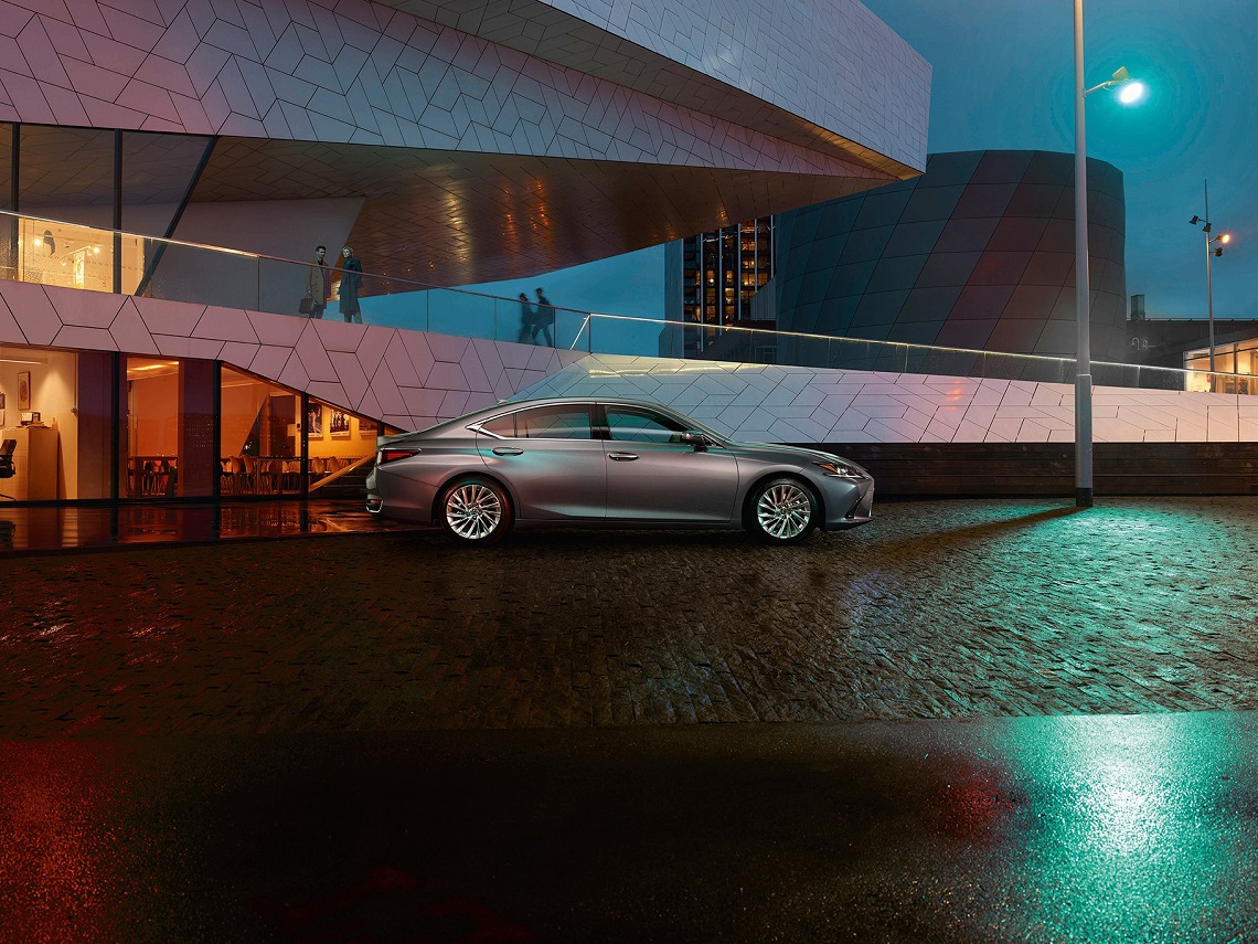 lexus-es