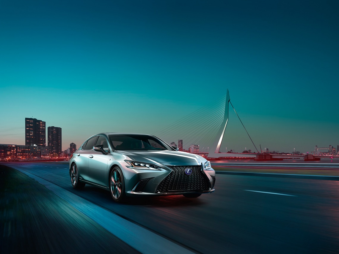 lexus-es
