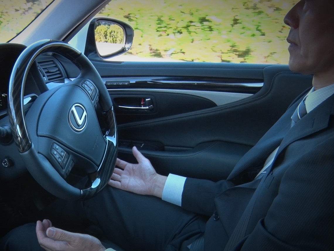 toyota-robotauto-karambol-kiserlet