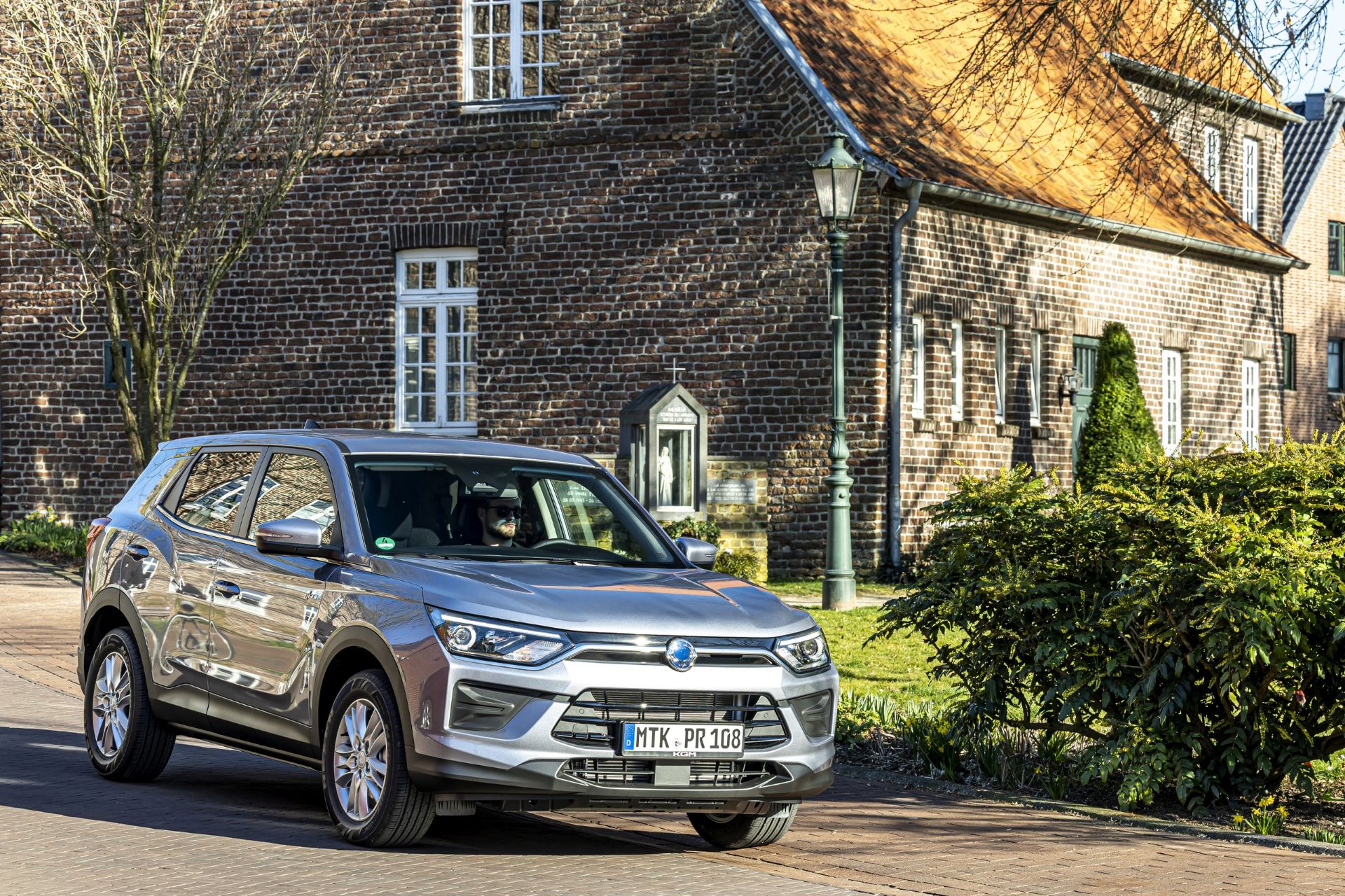 kgm-korando-nomad-carnet-hir-3