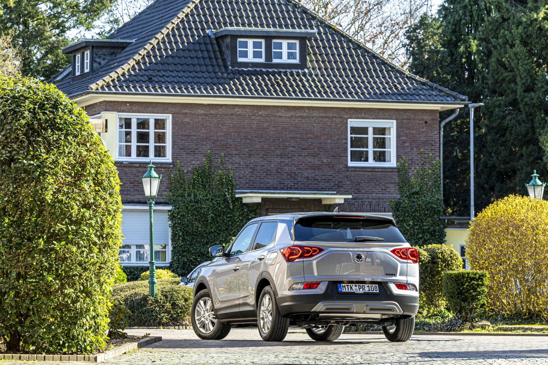 kgm-korando-nomad-carnet-hir-4