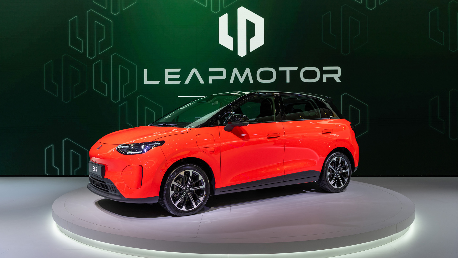 leapmotor-b03x-carnet-hir.eladasi-rekordok-2