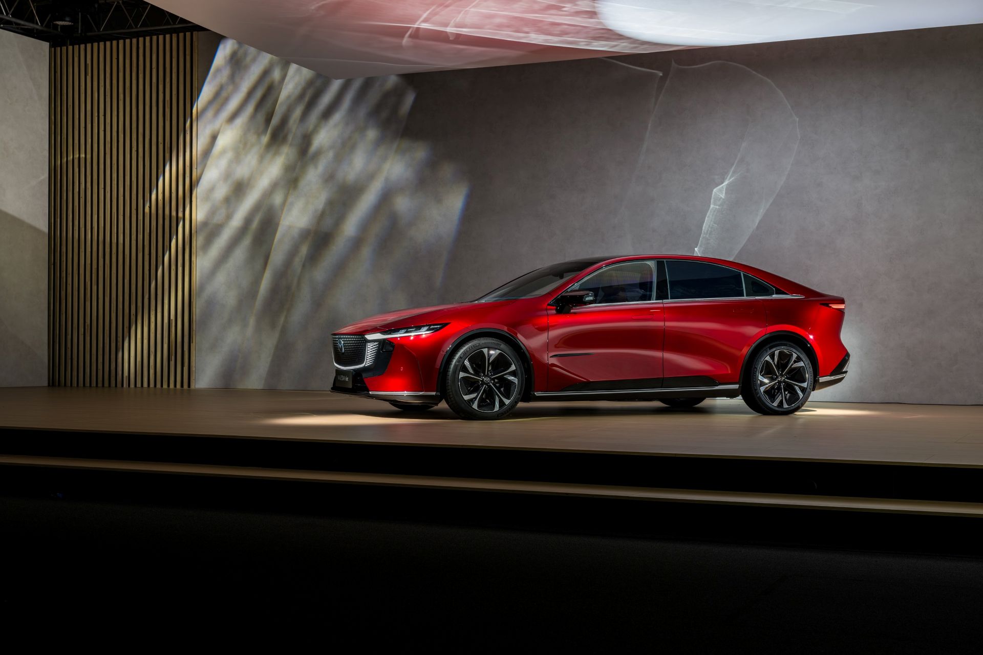 vadonatuj-mazda-6e-carnet-hir