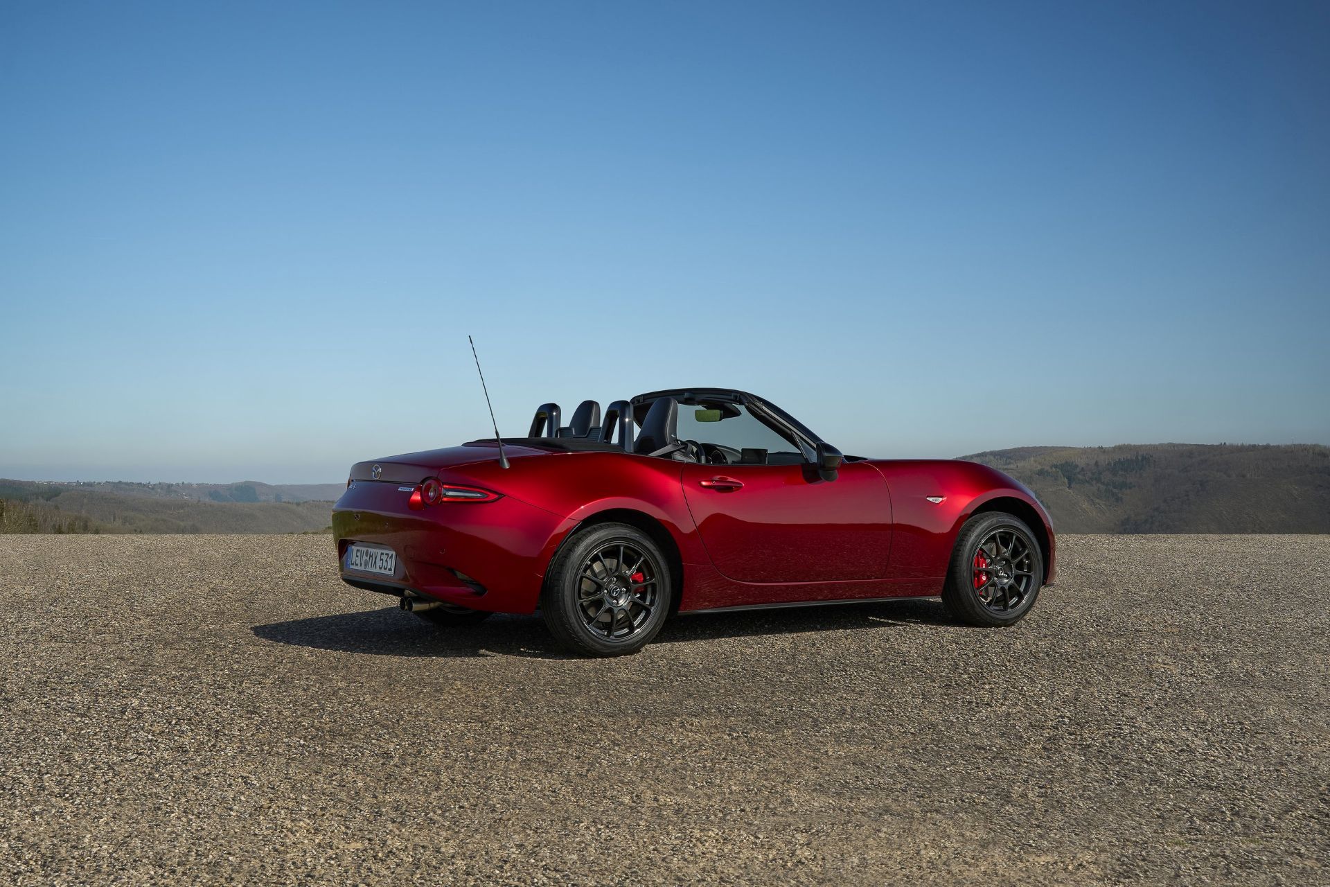 /2027-mazda-mx-5-germany-carnet-hir
