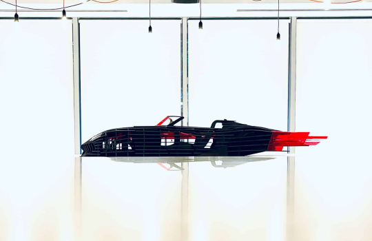 Szoborba bújtak az MG sportkocsijai