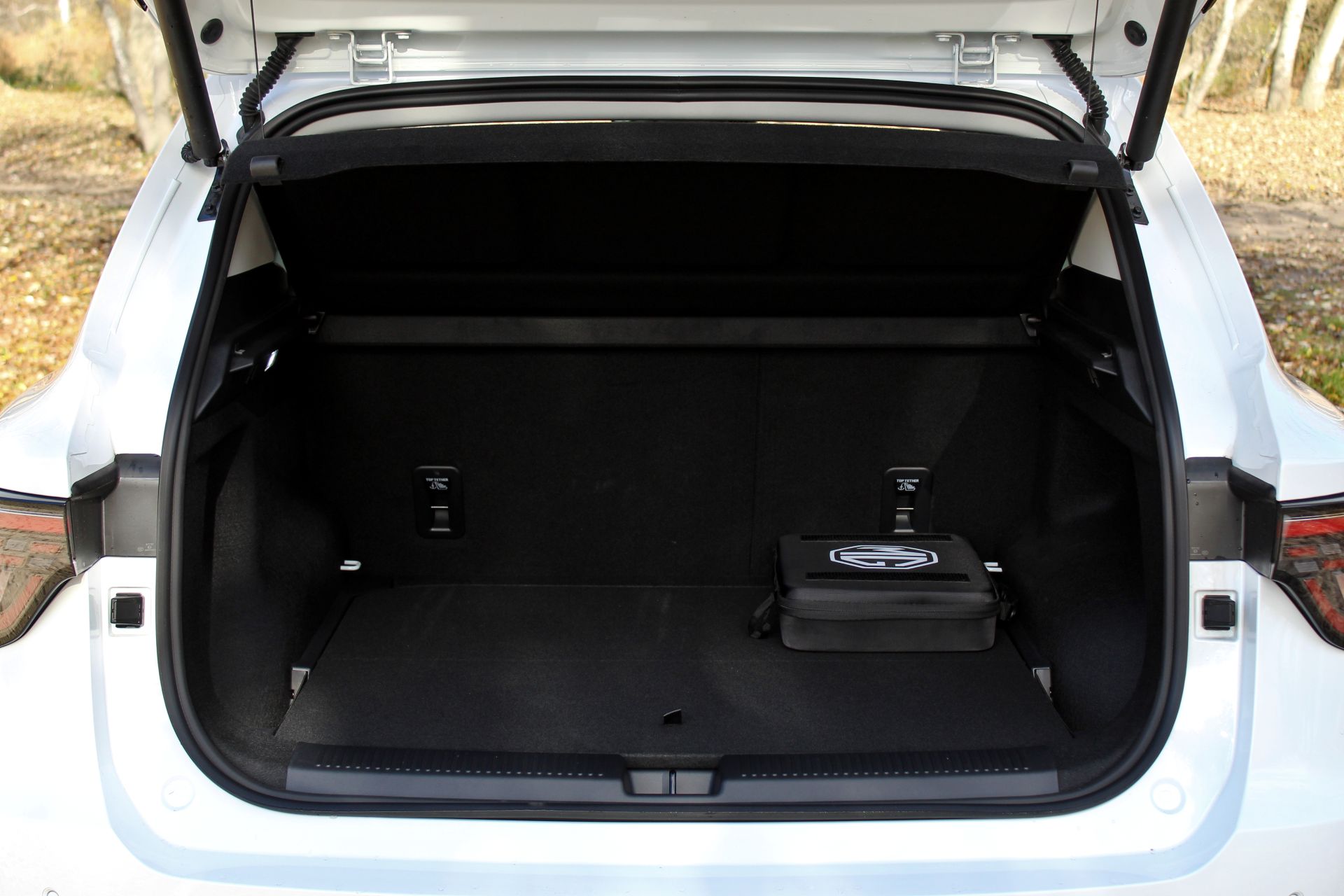 mgs5-ev-luxury-64-kwh-teszt-carnet-hir-18