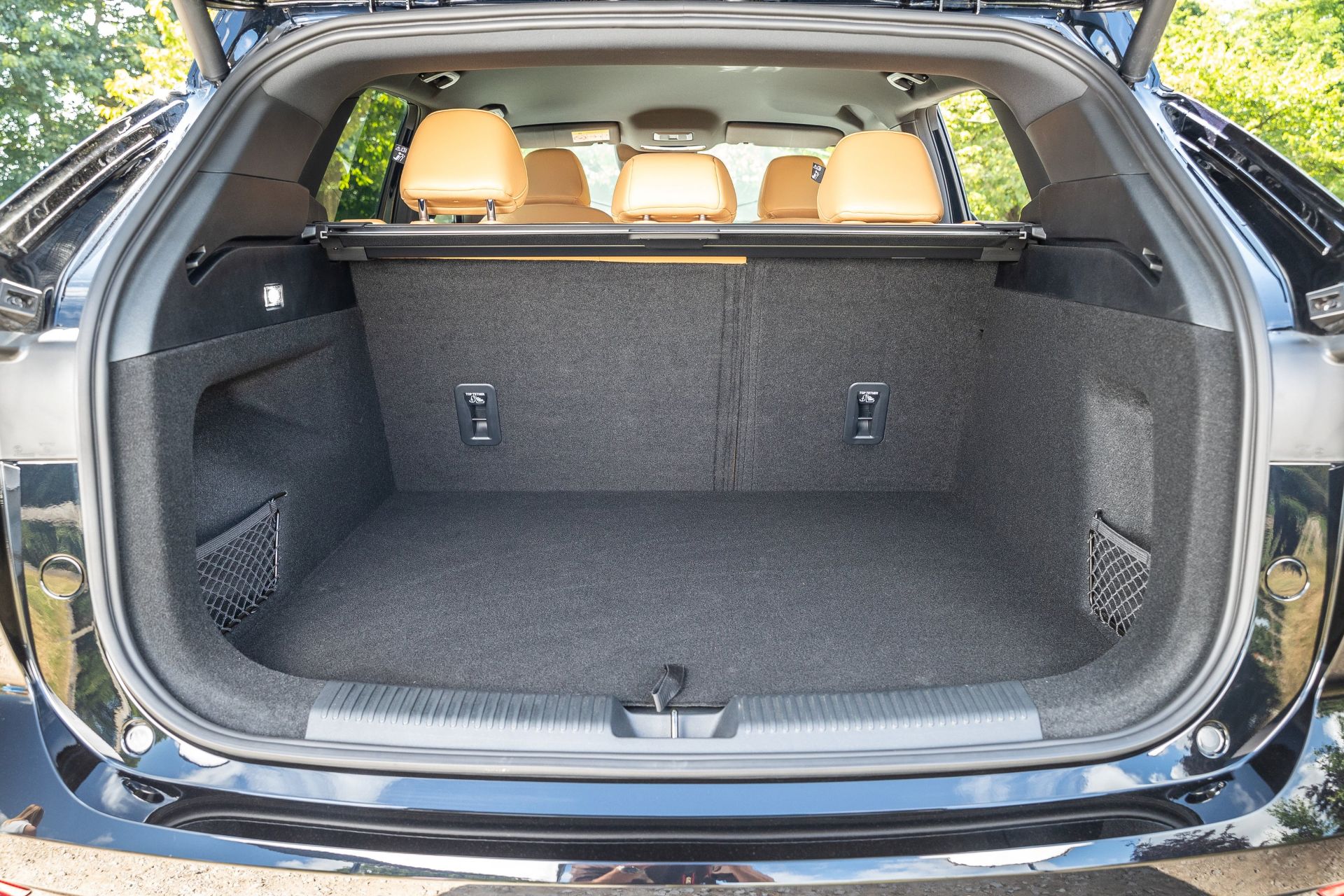mg-hs-phev-carnet-hir-3