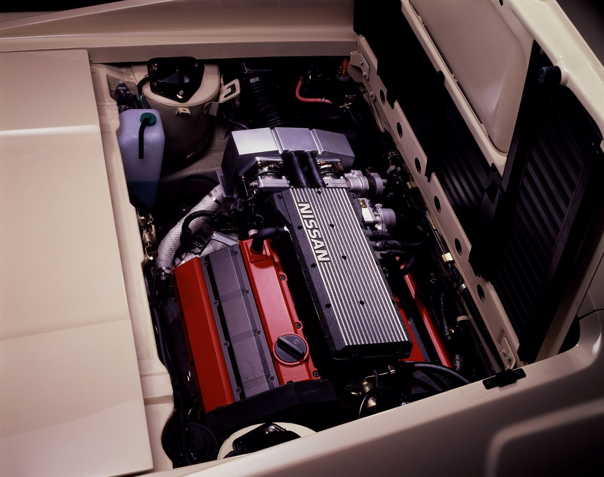 nissan-mid4-1985-tanulmanyautok-carnet-hir-2