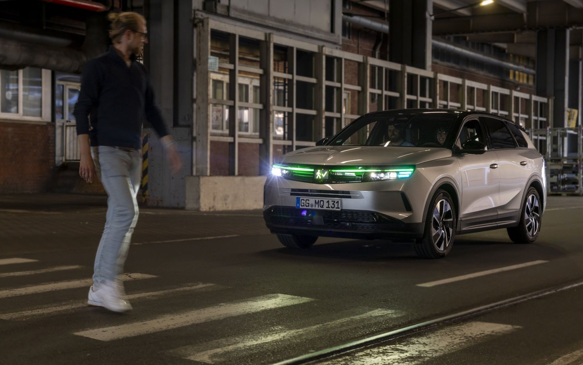 opel-ai-fenyek-carnet-hir-5