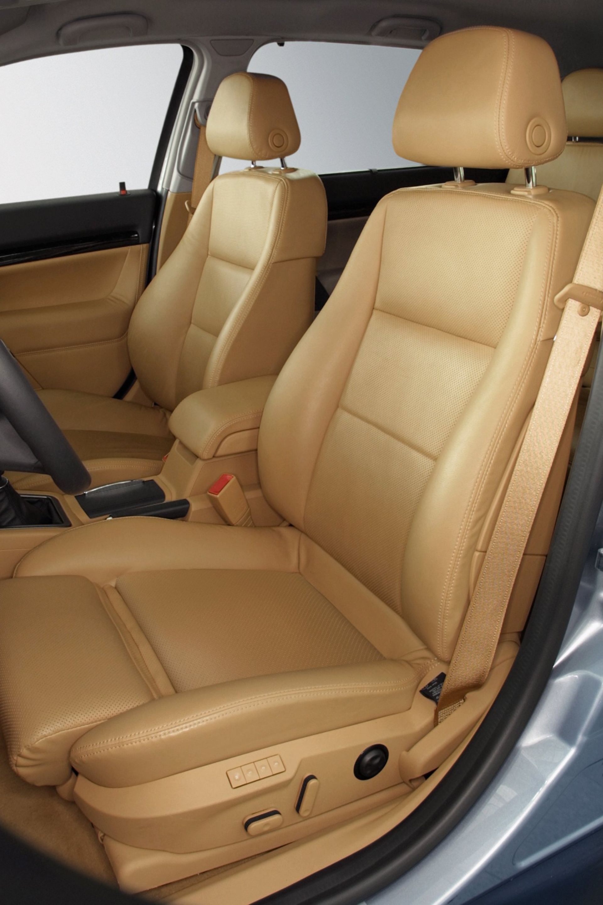 opel-agr-eletmudij-carnet-hir-10