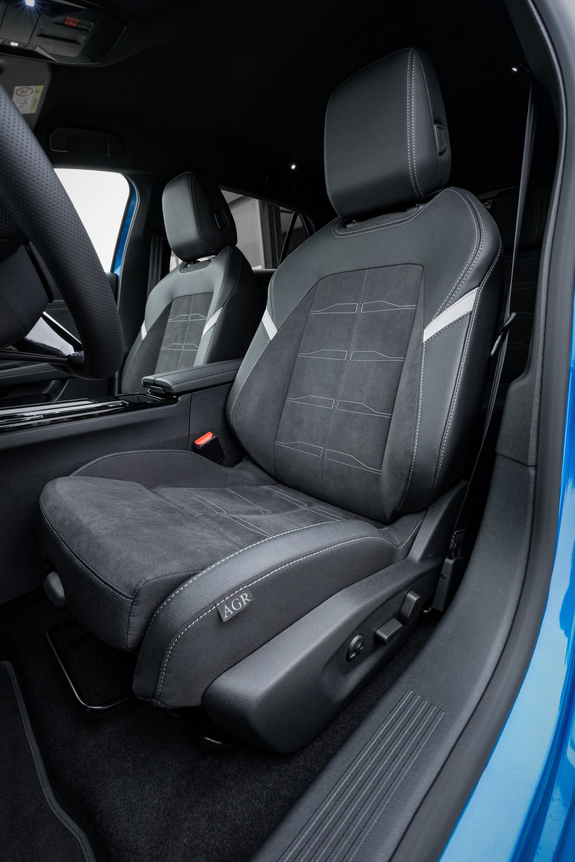 opel-agr-eletmudij-carnet-hir-6