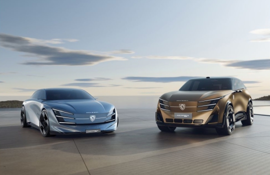 Két izgalmas tanulmányautót mutatott be a Peugeot Pekingben