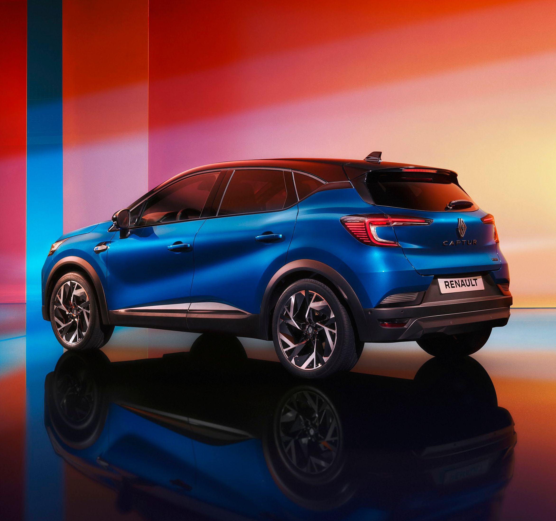 uj-renault-captur-akcio-carnet