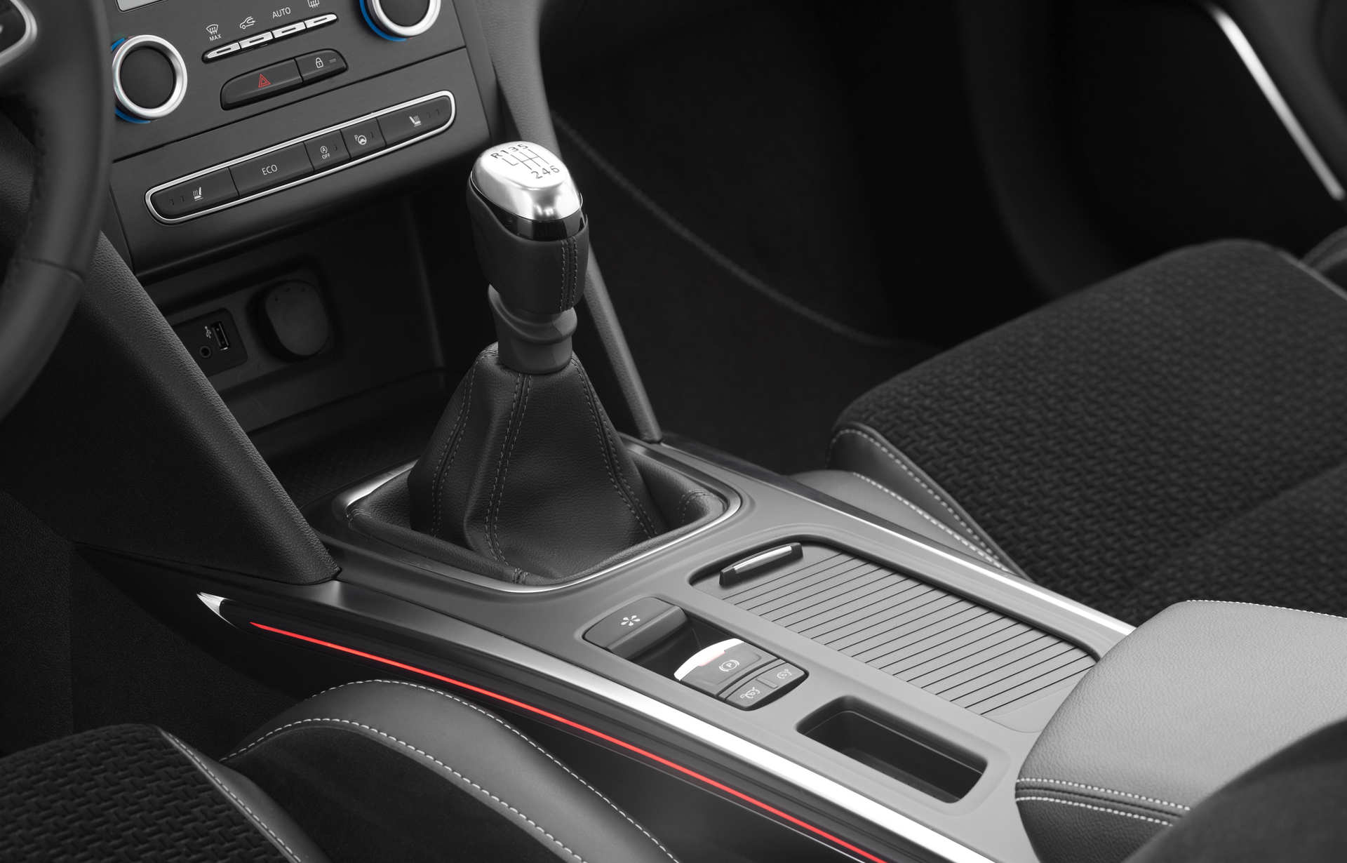 renault-megane-grandcoupe