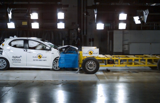 Forradalmian biztonságos az új Yaris