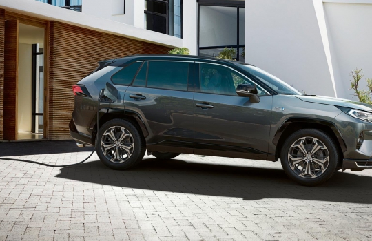 A RAV4 Plug-in Hybrid az Év Zöldautója