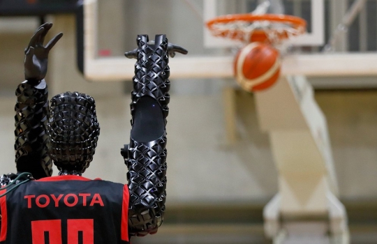 toyota-kosarlabdazo-robot