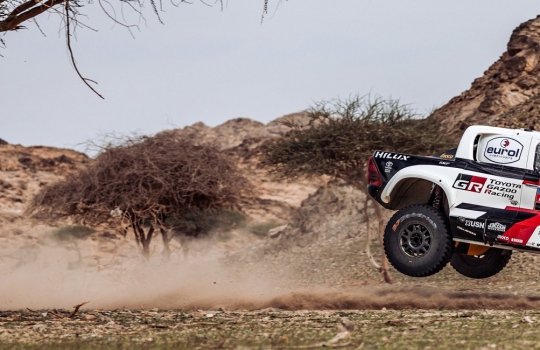 dakar-2023-toyota