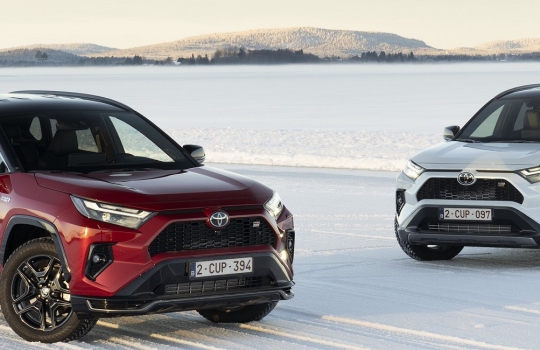 rav4-plug-in-hybrid-gr