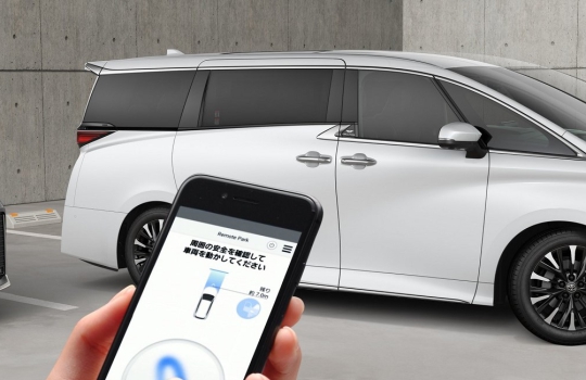 Toyota-Alphard