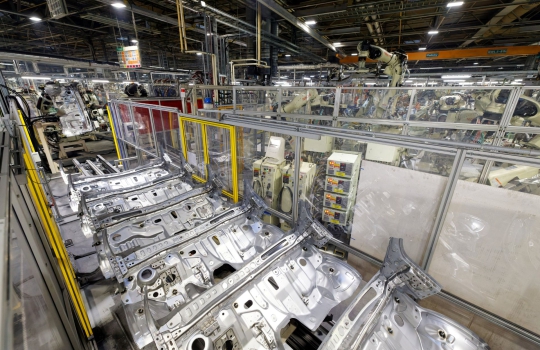 Régiből gyárt új autót a Toyota