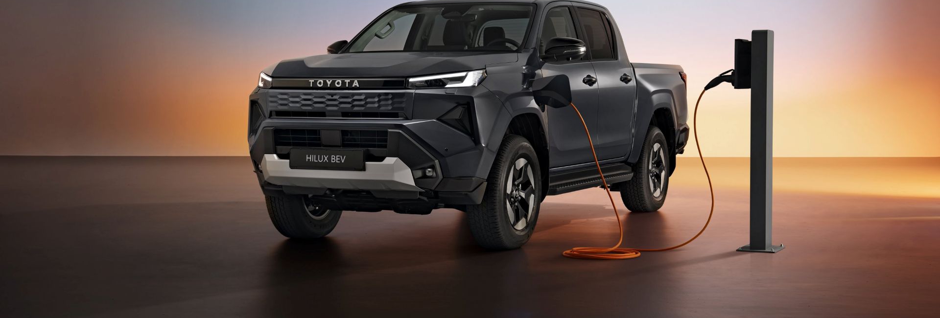 Háromszor alkotta újra a pick-upot a Toyota