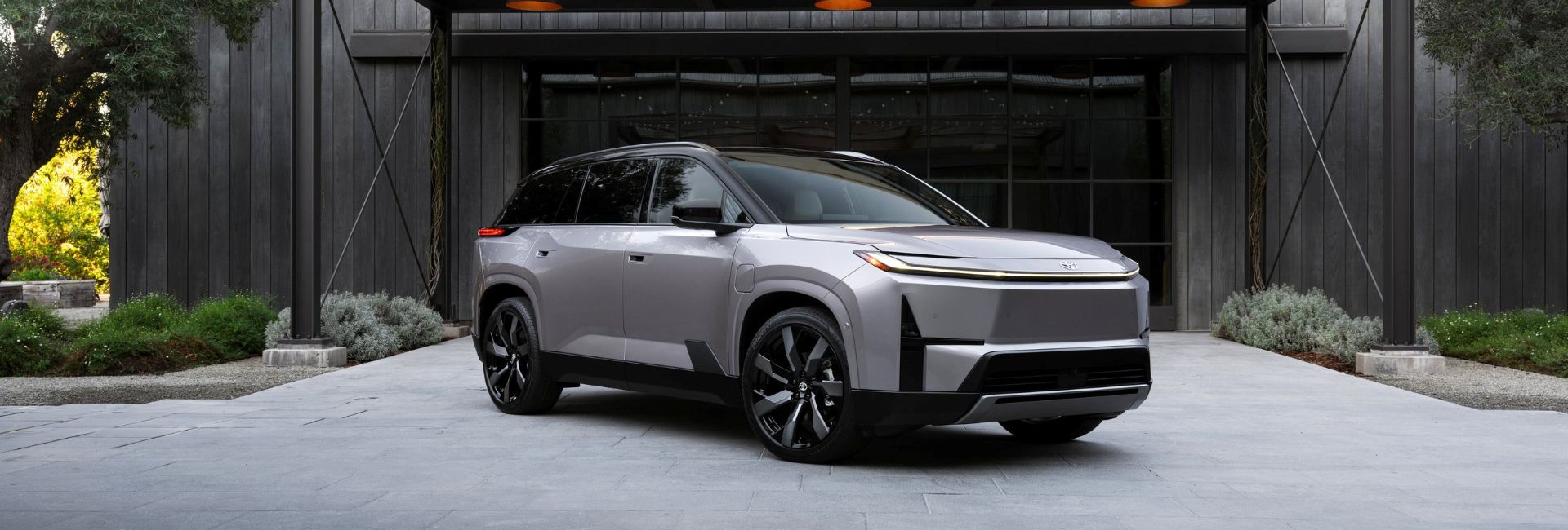 Új korszak új zászlóshajója a Toyotától