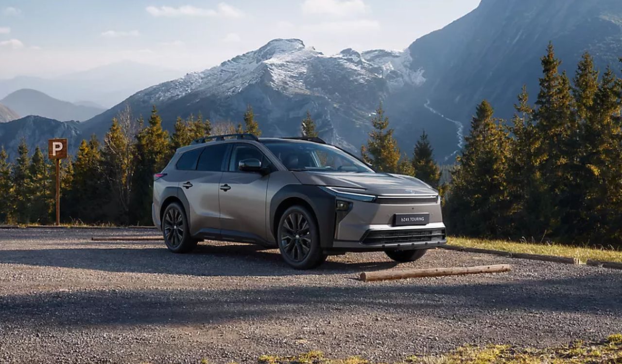toyota-uzleti-flotta-ajanlatok-carnet-m5