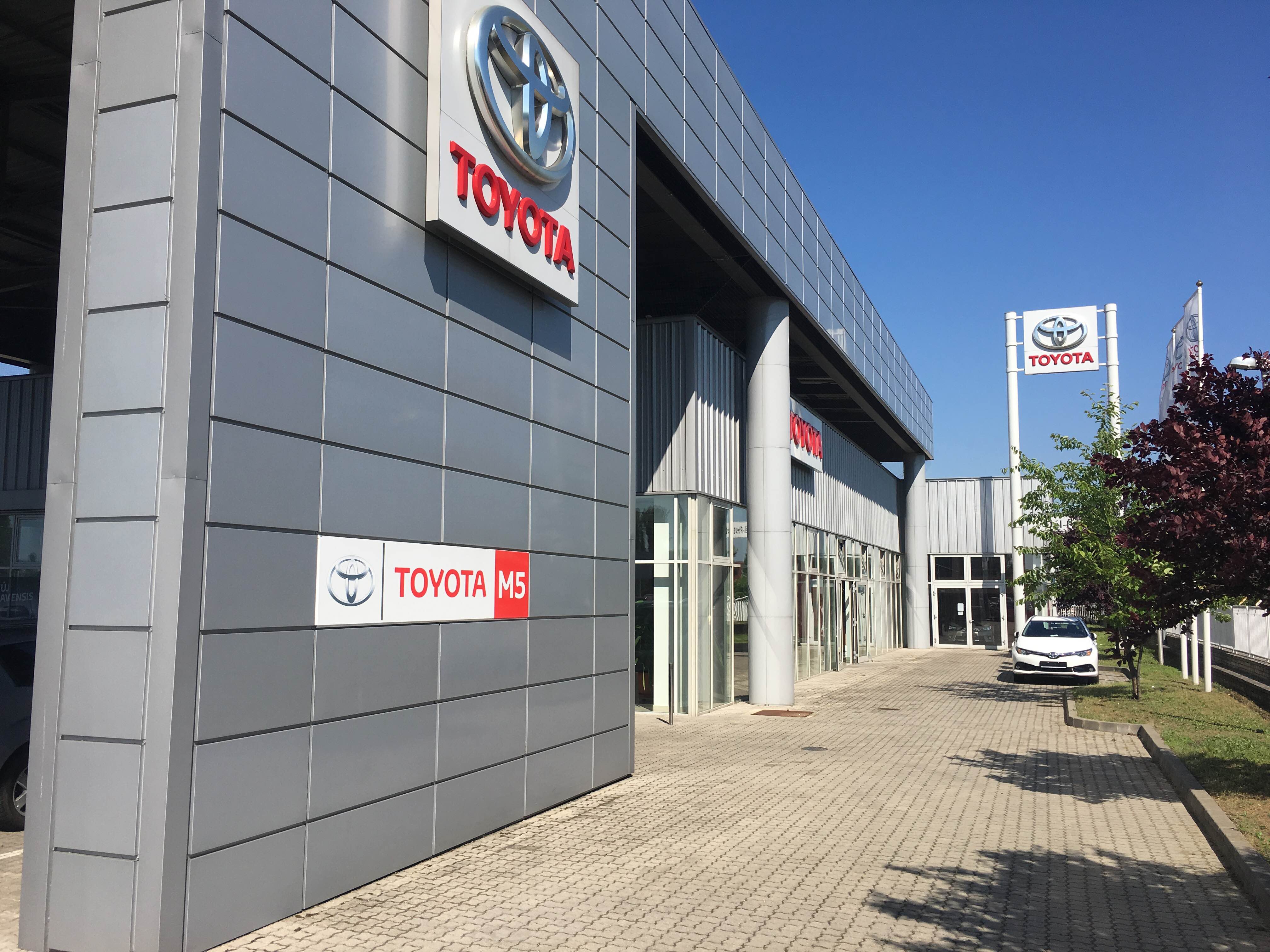 Toyota M5